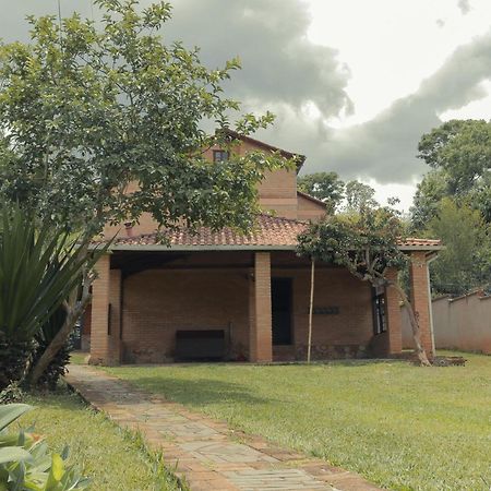 Em Tiradentes, Minas Gerais, Casa Tipica E Espacosa Em Terreno Arborizado Eksteriør billede