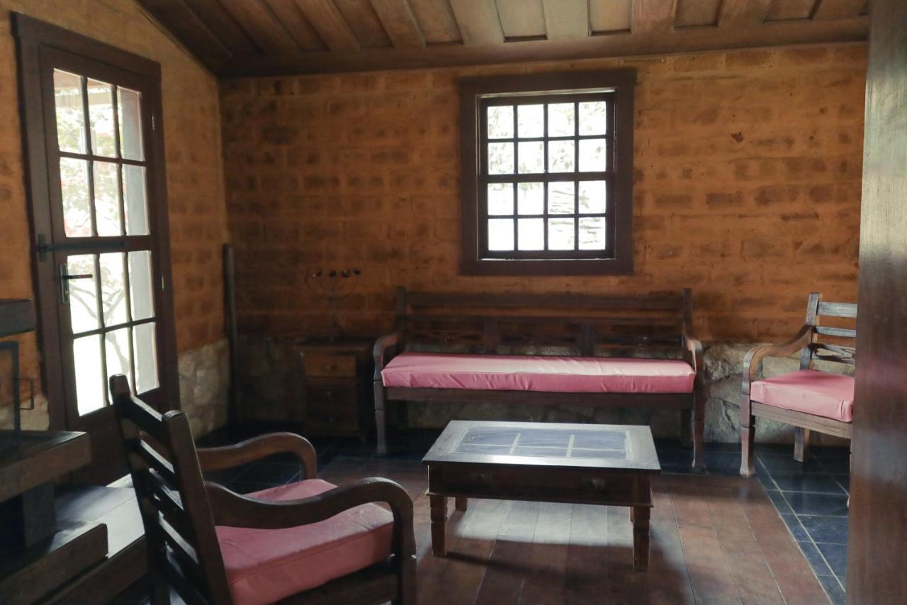 Em Tiradentes, Minas Gerais, Casa Tipica E Espacosa Em Terreno Arborizado Eksteriør billede