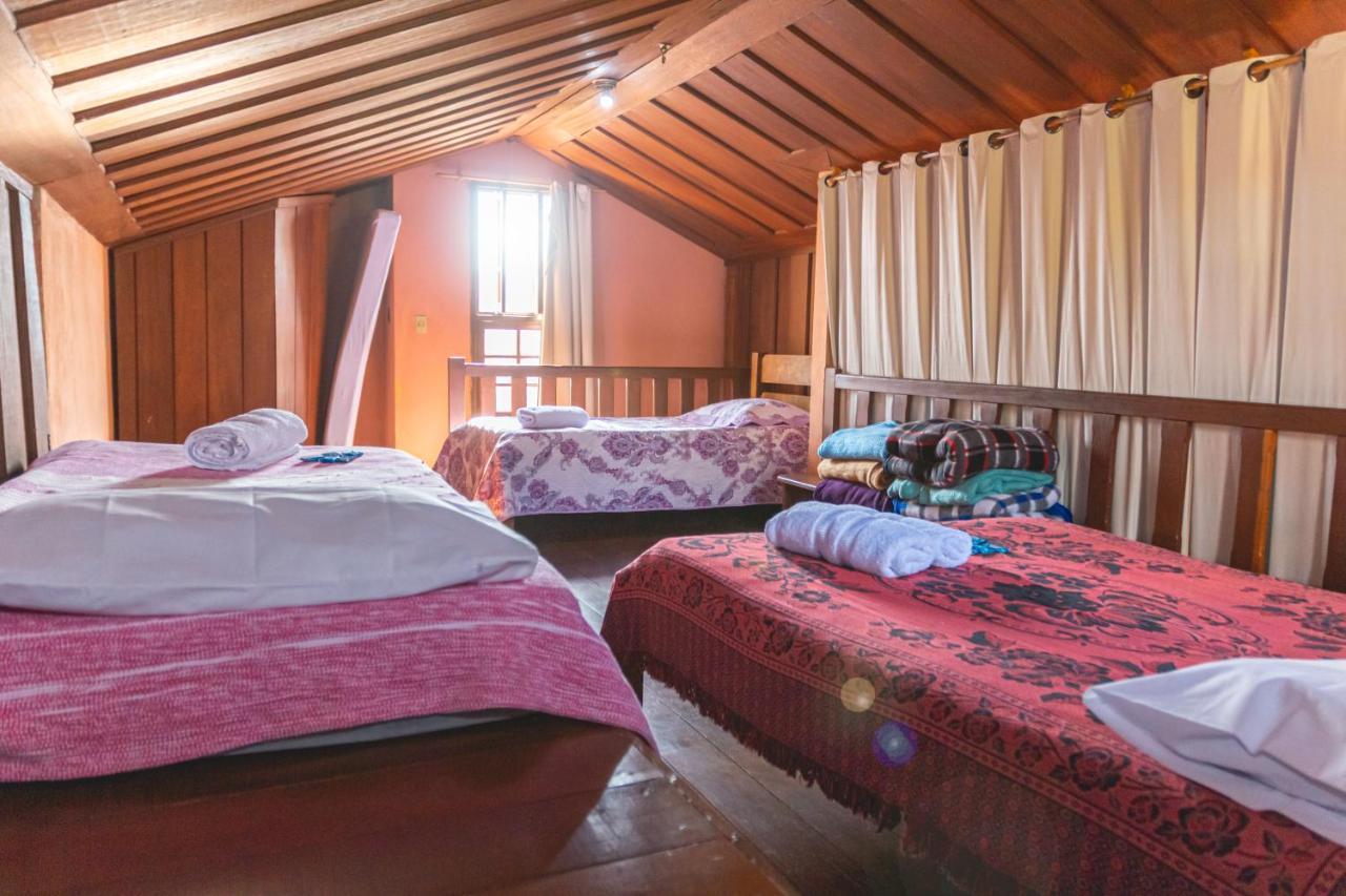 Em Tiradentes, Minas Gerais, Casa Tipica E Espacosa Em Terreno Arborizado Eksteriør billede